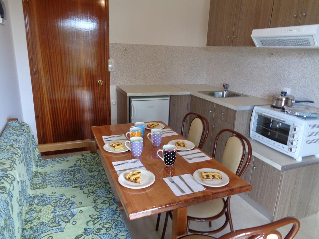 Skyline Apartment Velonádes Стая снимка